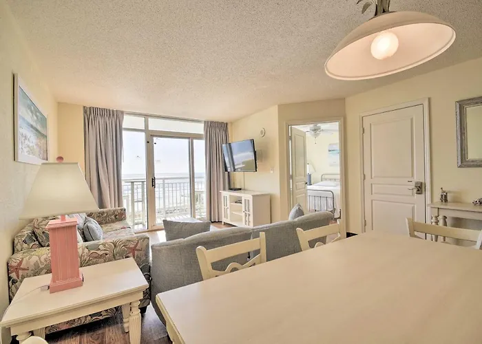 Oceanfront Condo With Perks In Bay Watch Resort